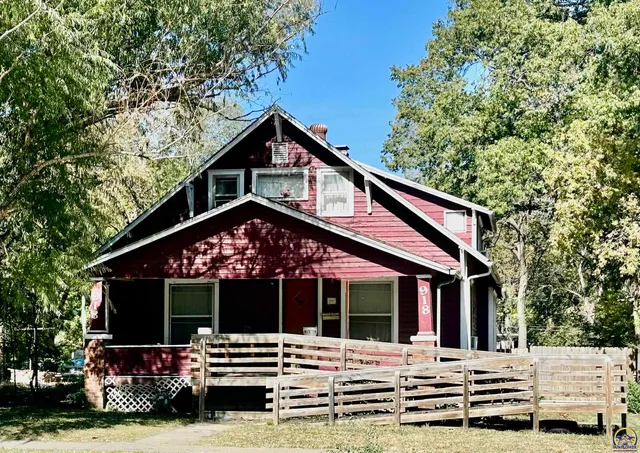 $90,000 | 918 Southwest 17th Street, Topeka, KS 66604