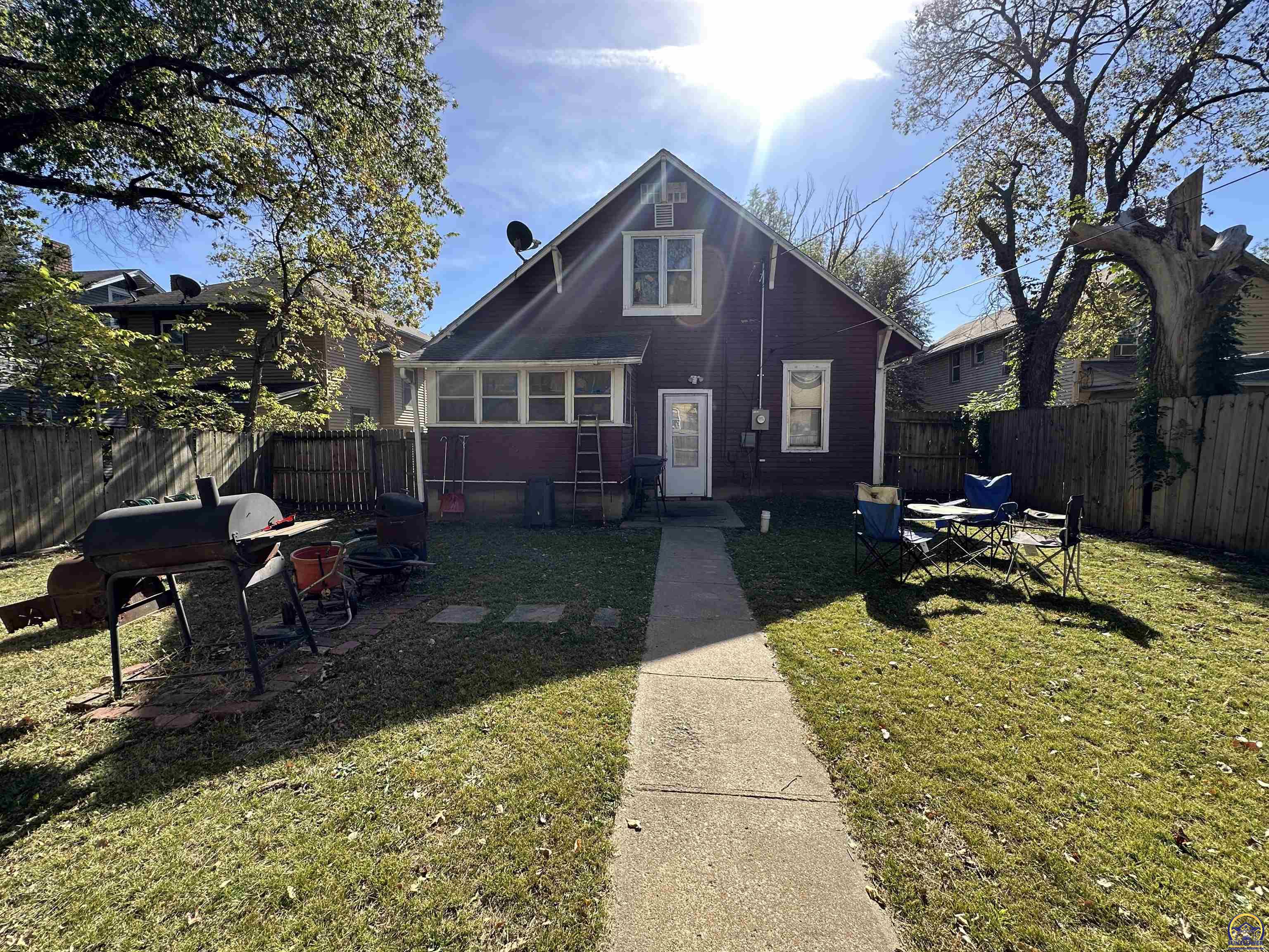 918 Southwest 17th Street Topeka, KS 66604 - Photo 11 of 11