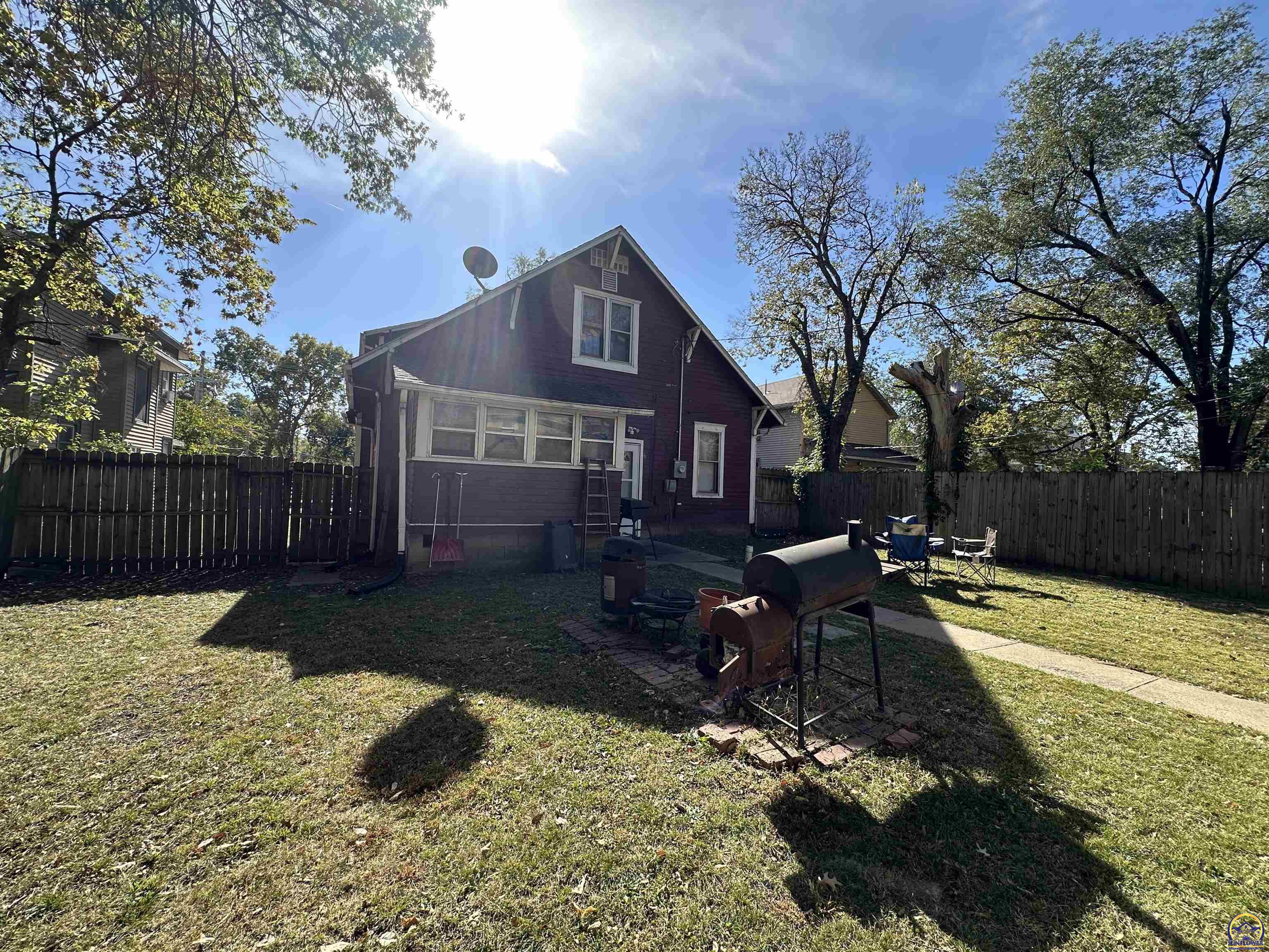 918 Southwest 17th Street Topeka, KS 66604 - Photo 10 of 11