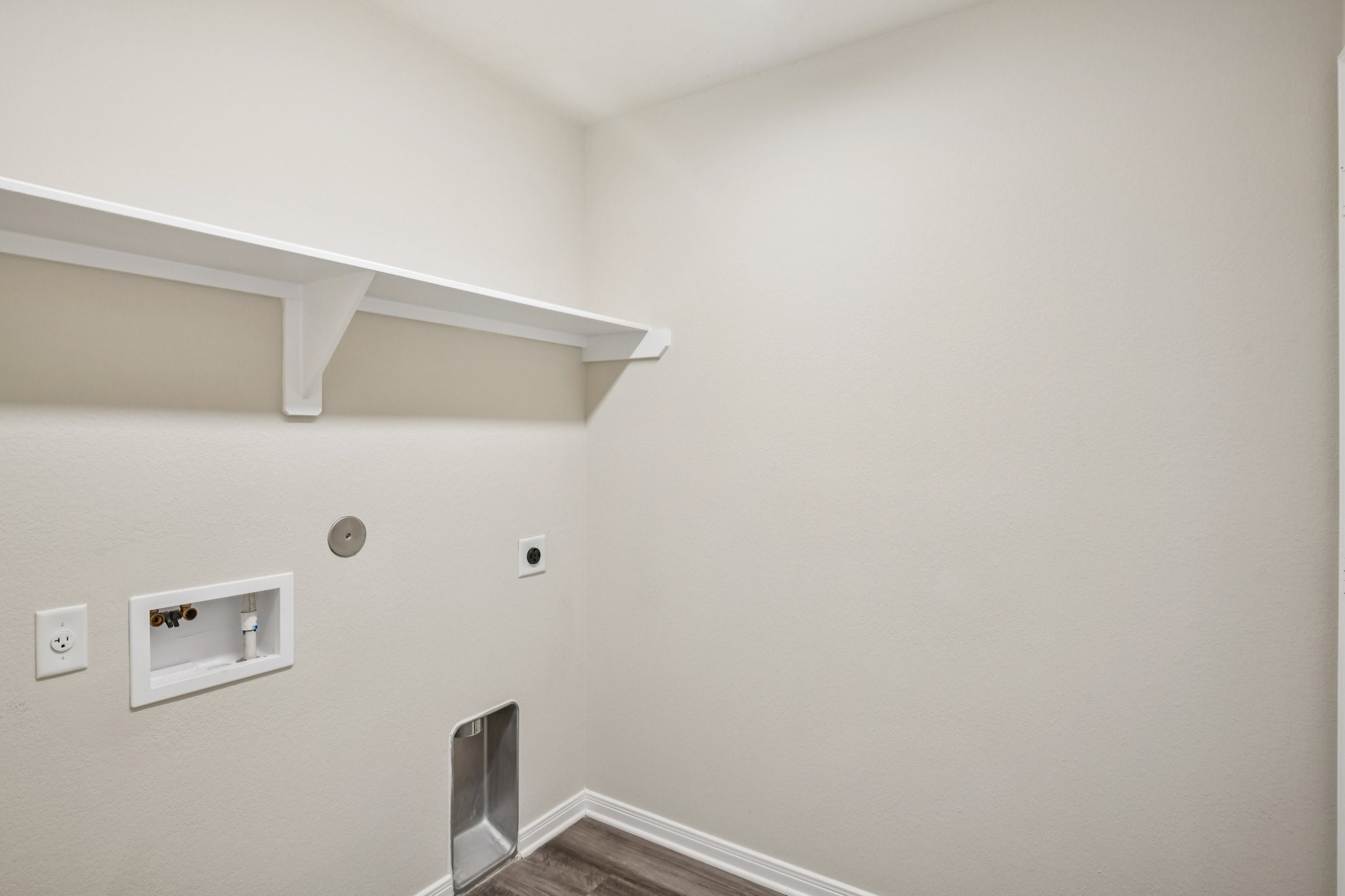 199 Racetrack Lane Montgomery, TX 77356 - Photo 18 of 40 a view of small space