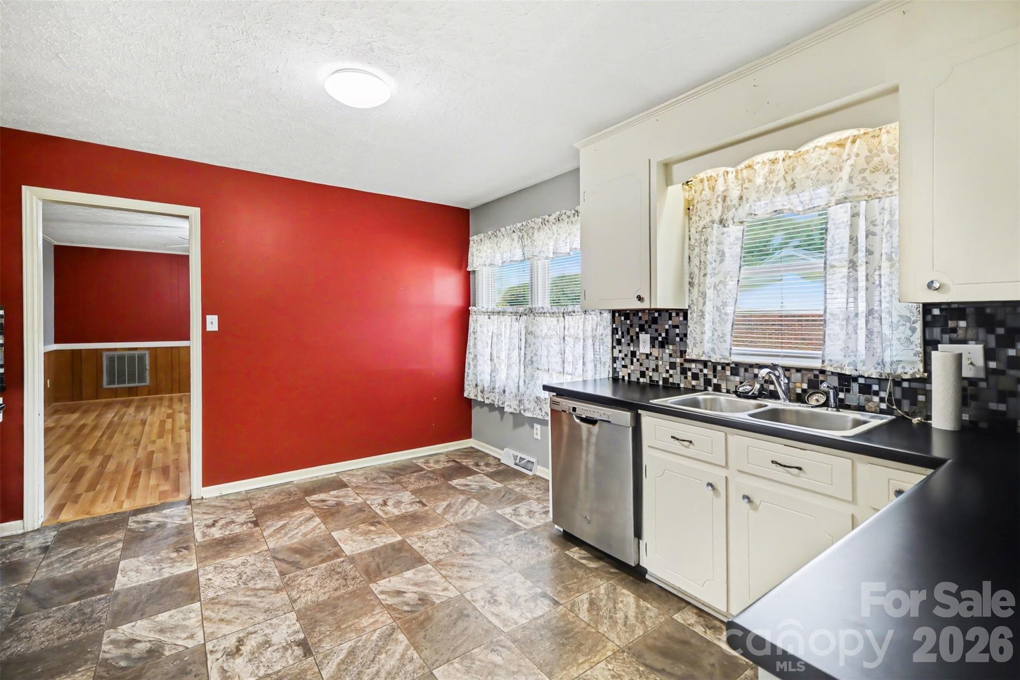 1300 Briarcliff Road Shelby, NC 28152 - Photo 9 of 41
