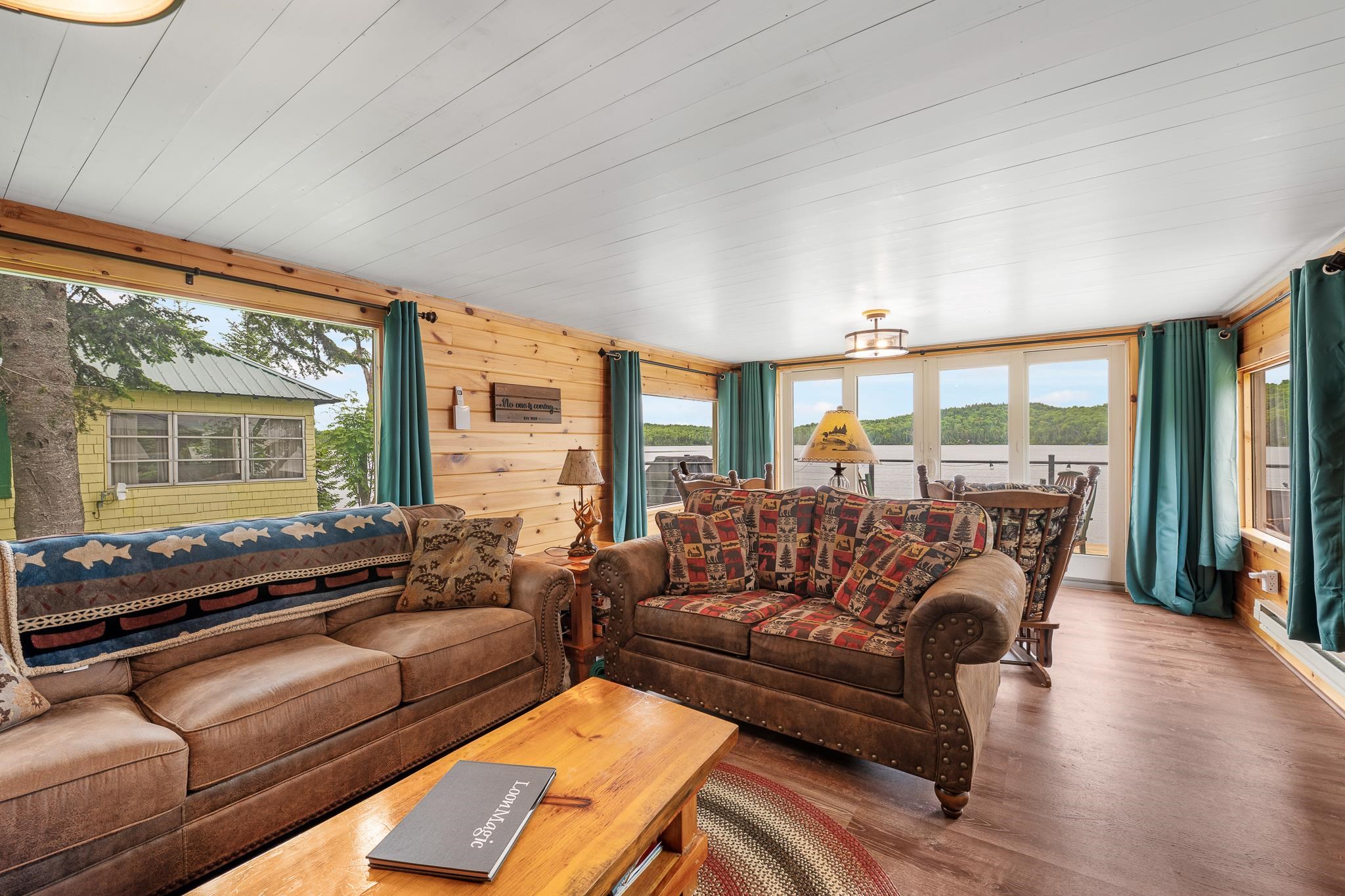1437 Diamond Pond Road Stewartstown, NH 03576 - Photo 15 of 60