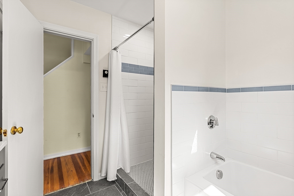 173 Florence Road Lowell, MA 01851 - Photo 30 of 42