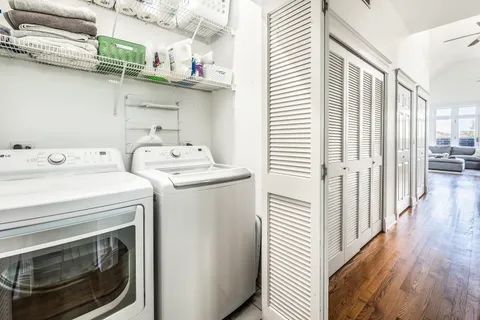 $499,900 | 2001 West Addison Street, Unit 3E, Chicago, IL 60618