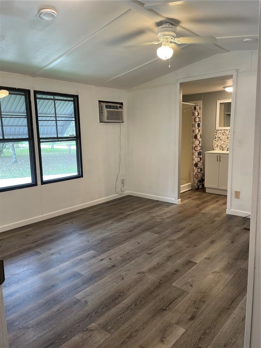 112 Edgewater Road Satsuma, FL 32189 - Photo 19 of 42 Gallery Image 19