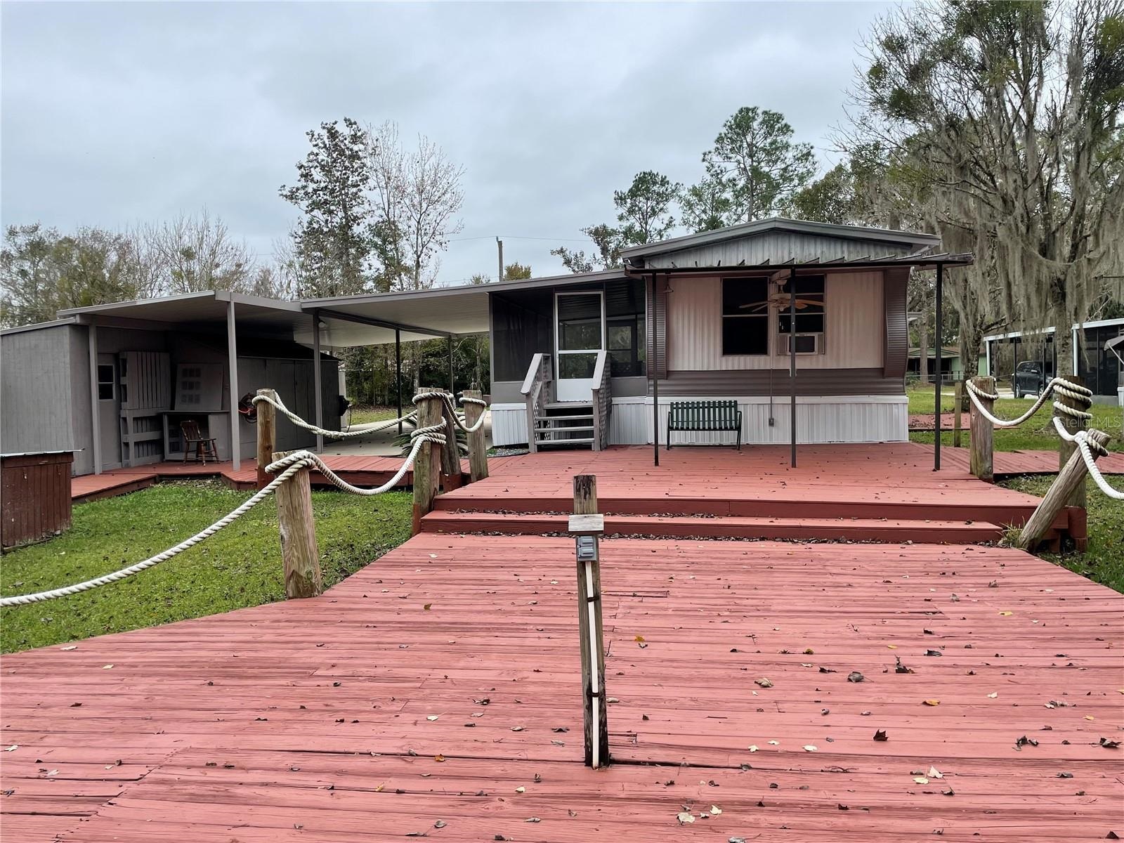 112 Edgewater Road Satsuma, FL 32189 - Photo 38 of 42 Gallery Image 38
