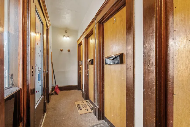 $480,000 | 2500 16th Avenue South, Minneapolis, MN 55404