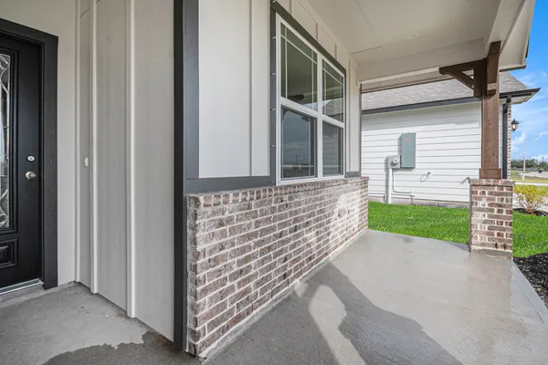 $330,990 | 3743 Crawford Street, Bay City, TX 77414