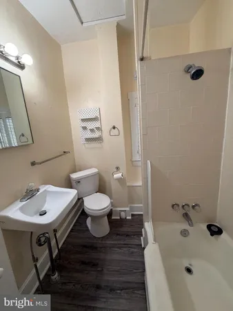 $1,350 | 36 South Cameron Street, Unit 2, Winchester, VA 22601