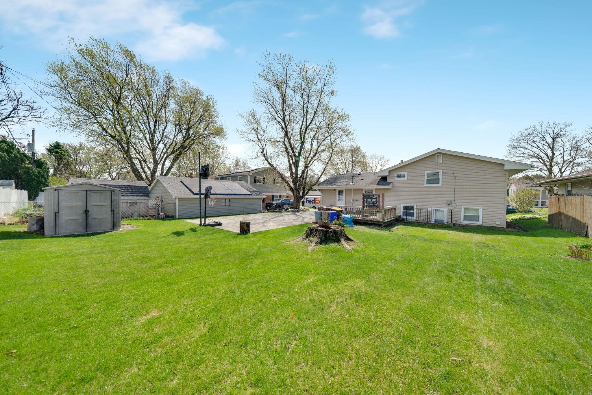 1611 Notre Dame Road Rockford, IL 61103 - Photo 31 of 33 a house view with a garden space