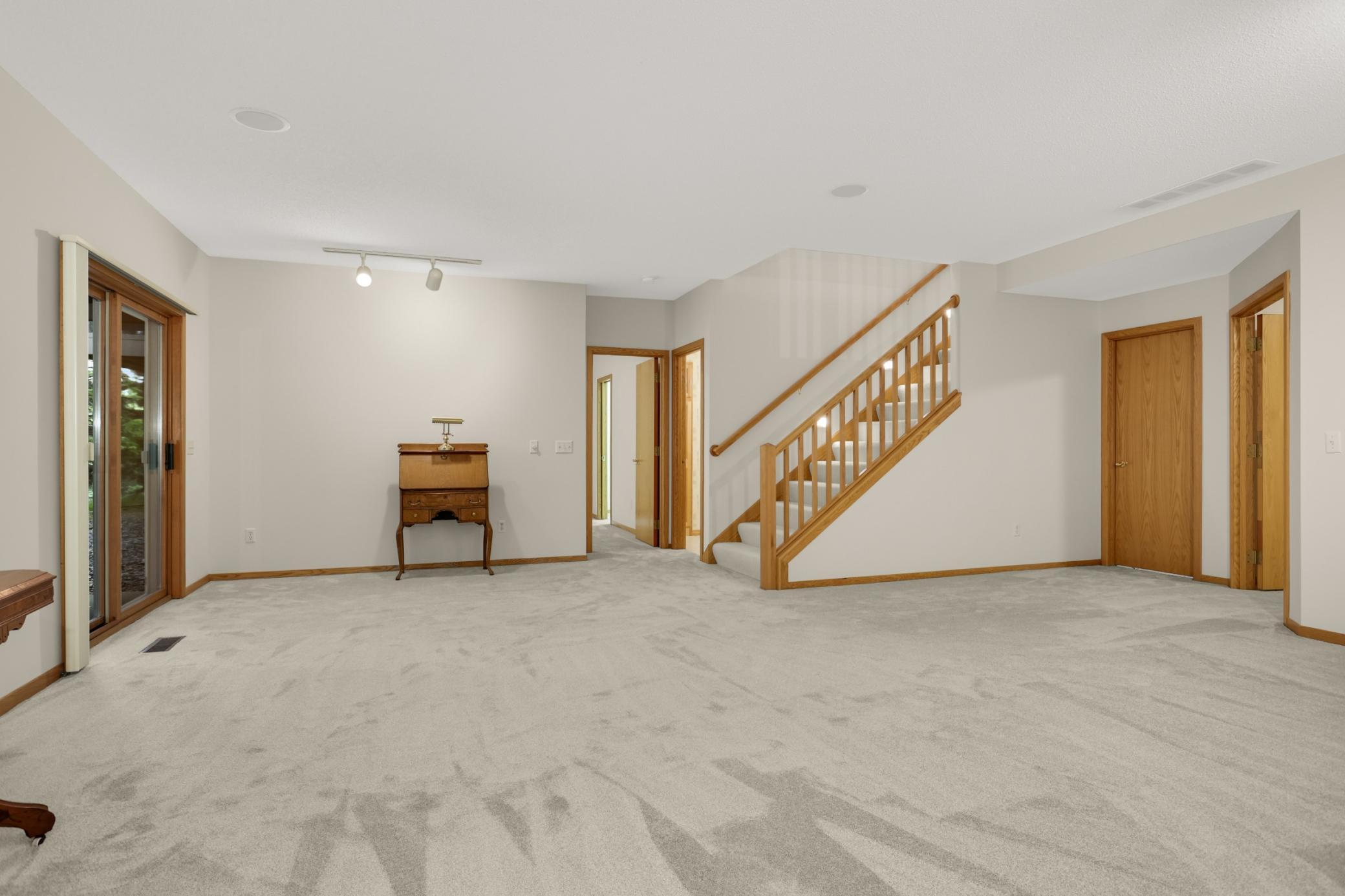 7081 Crowne Oak Road Eden Prairie, MN 55344 - Photo 28 of 36