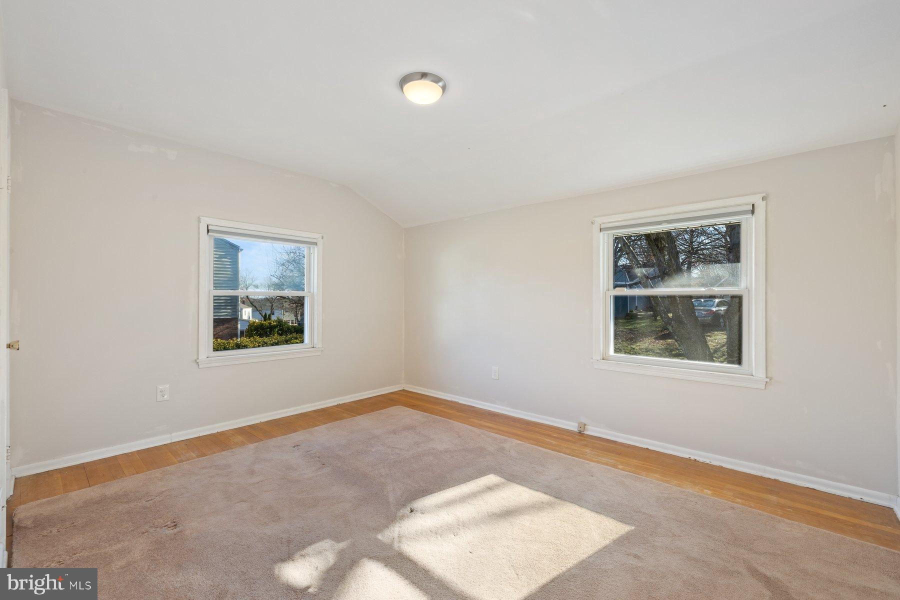3151 Castleleigh Road Silver Spring, MD 20904 - Photo 23 of 42 Bright and airy room with natural light.