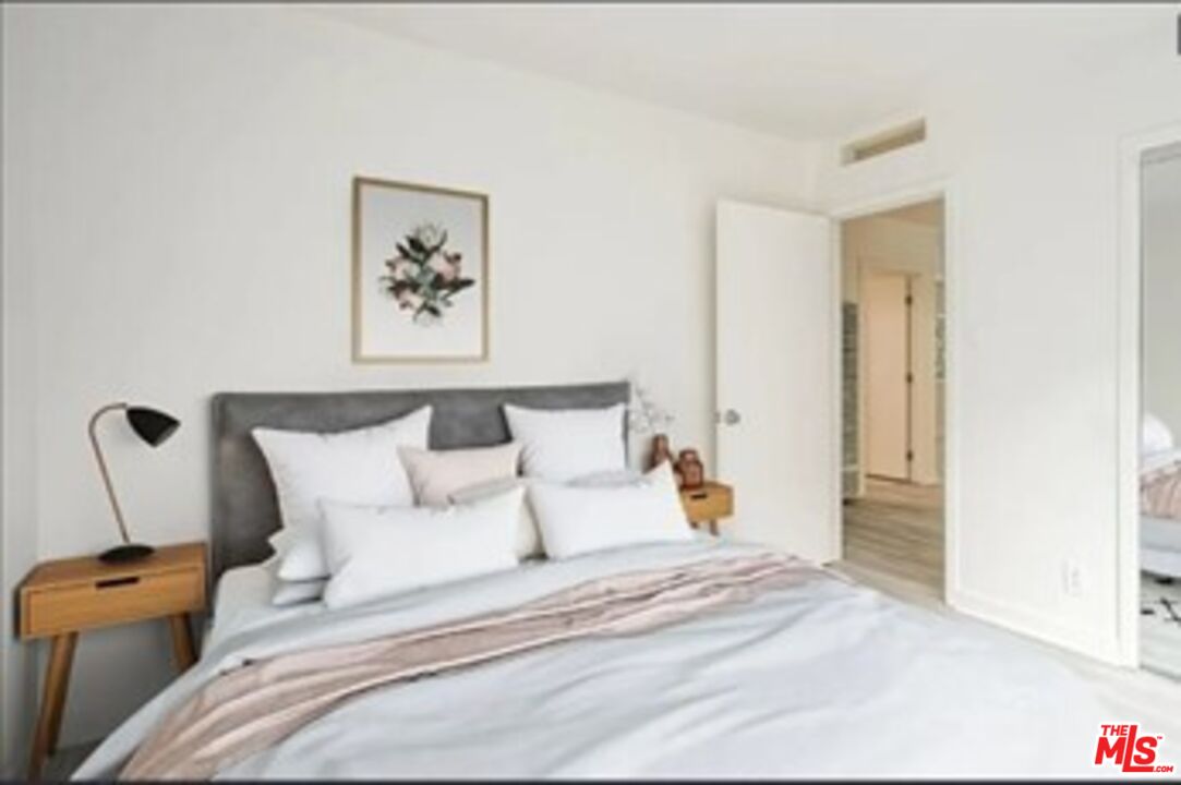 656 Indiana Avenue Venice, CA 90291 - Photo 16 of 33