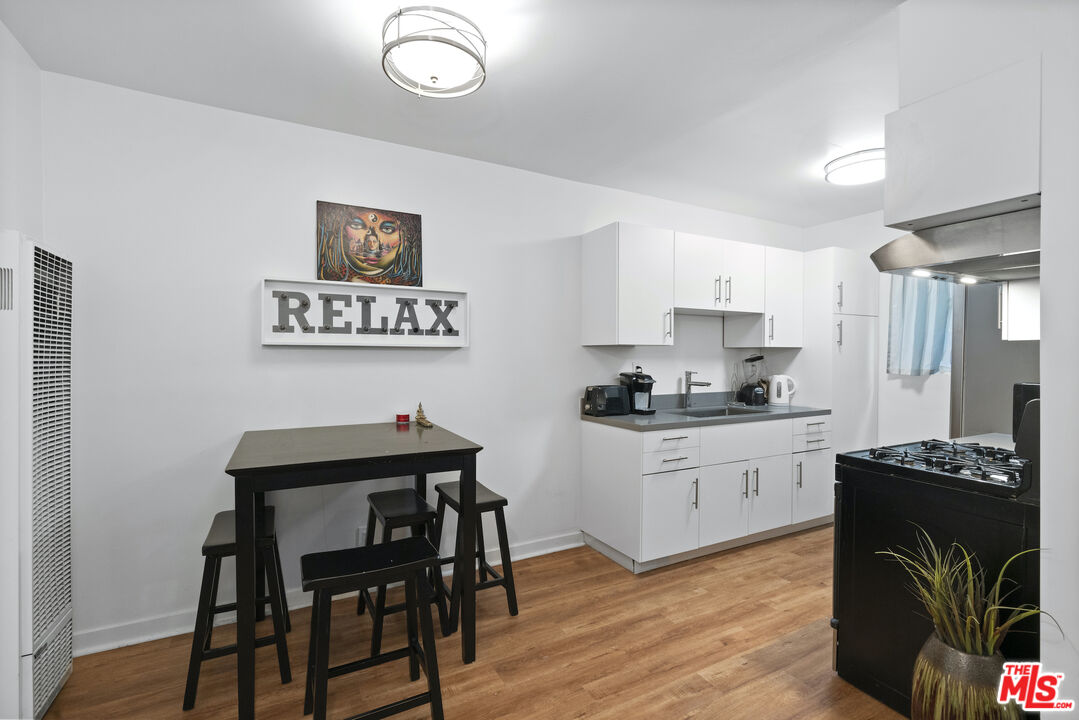 656 Indiana Avenue Venice, CA 90291 - Photo 21 of 33