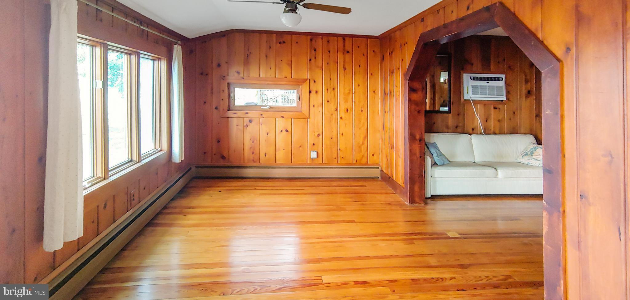 18211 River Road Tall Timbers, MD 20690 - Photo 25 of 60 Living Room / Family Room