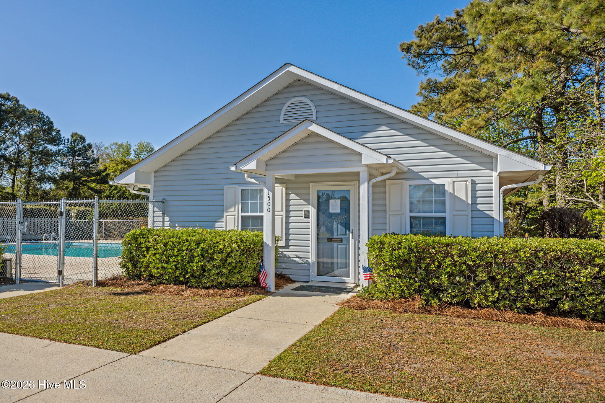 303 Barbour Road, Unit 1004 Morehead City, NC 28557 - Photo 23 of 29 Pool House