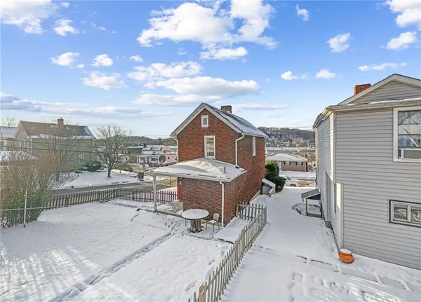 $119,900 | 1002 North 3rd Street, Jeannette, PA 15644