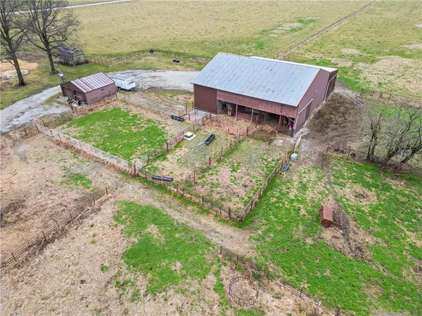$560,000 | 24926 South 43rd Highway, Bronaugh, MO 64728