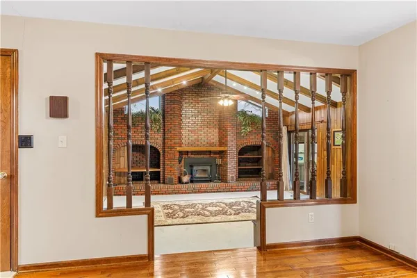 $560,000 | 24926 South 43rd Highway, Bronaugh, MO 64728