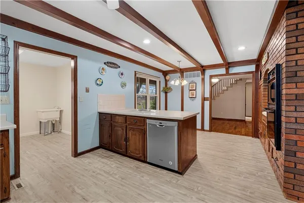 $560,000 | 24926 South 43rd Highway, Bronaugh, MO 64728