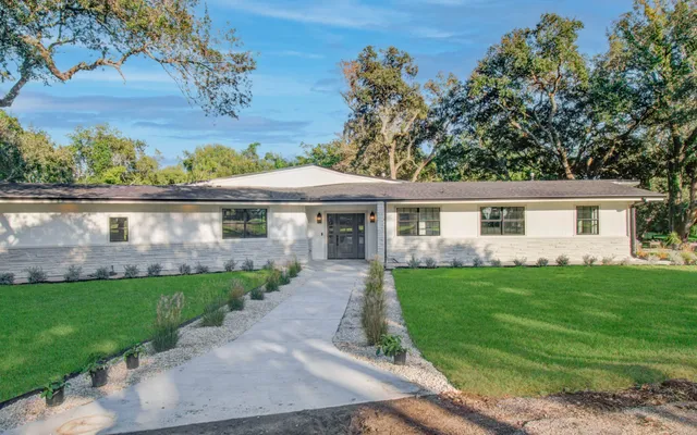 $3,100 | 116 Laughlin Road, Eagle Lake, TX 77434