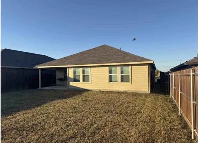 $214,500 | 1748 Duskwood Drive, Lancaster, TX 75146
