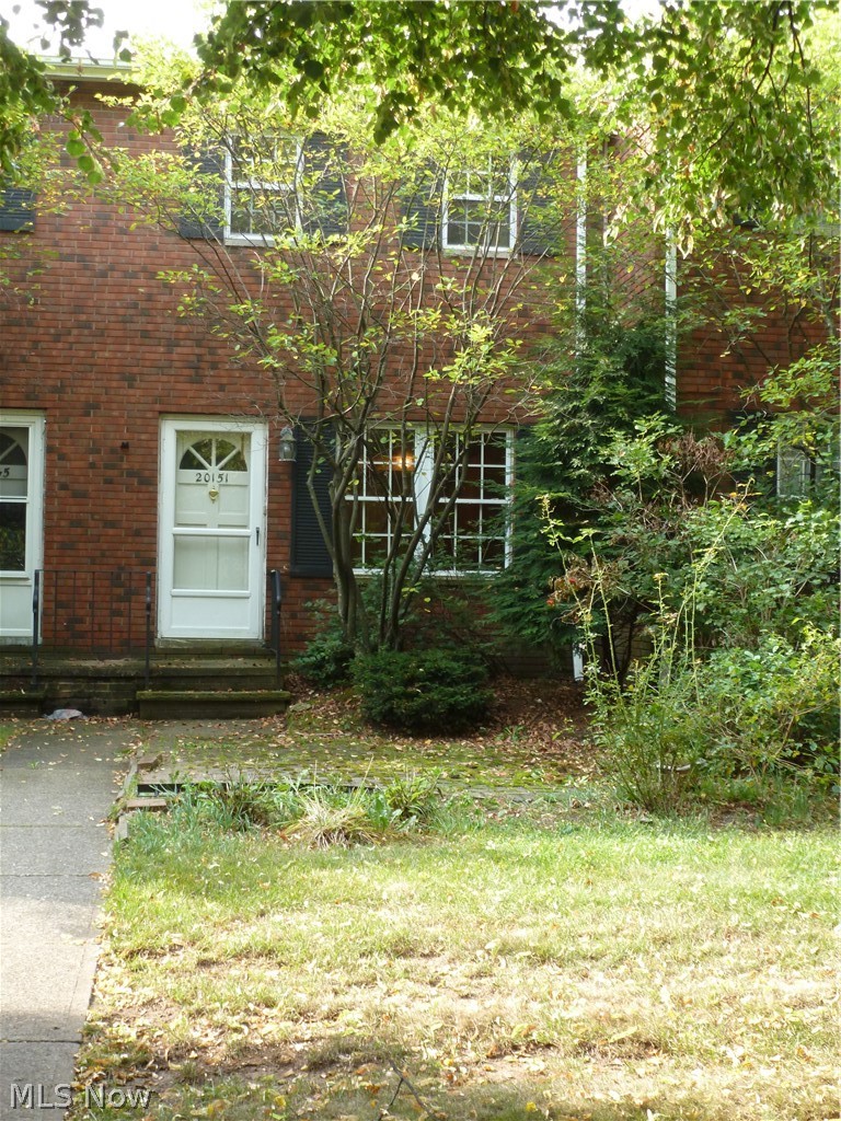 20151 Grannis Road, Unit 9 Cleveland, OH 44126 - Photo 1 of 25 Gallery Image 1