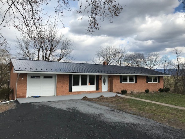 640 Crooked Run Road Mount Jackson, VA 22842 - Photo 1 of 4 Gallery Image 1
