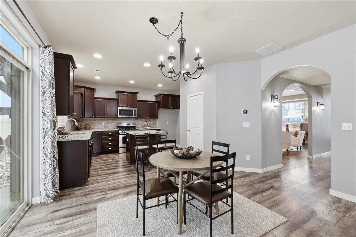 616 South Moen Street Spokane Valley, WA 99016 - Photo 11 of 44