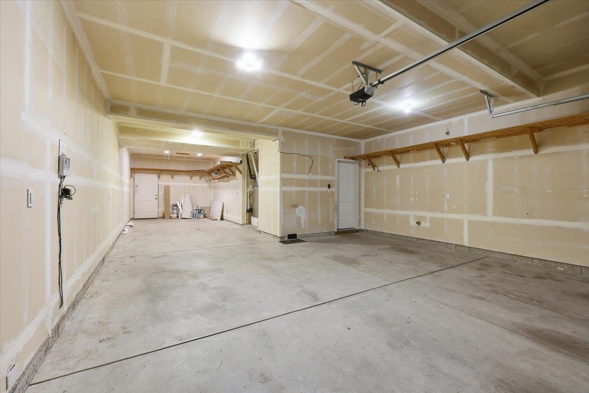 616 South Moen Street Spokane Valley, WA 99016 - Photo 32 of 44