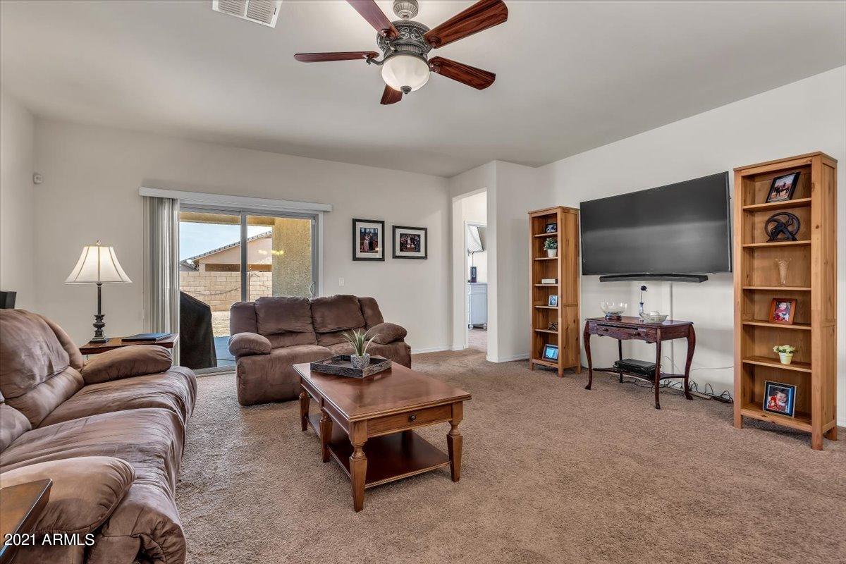 7542 West Carter Road Laveen, AZ 85339 - Photo 4 of 23 Great Room