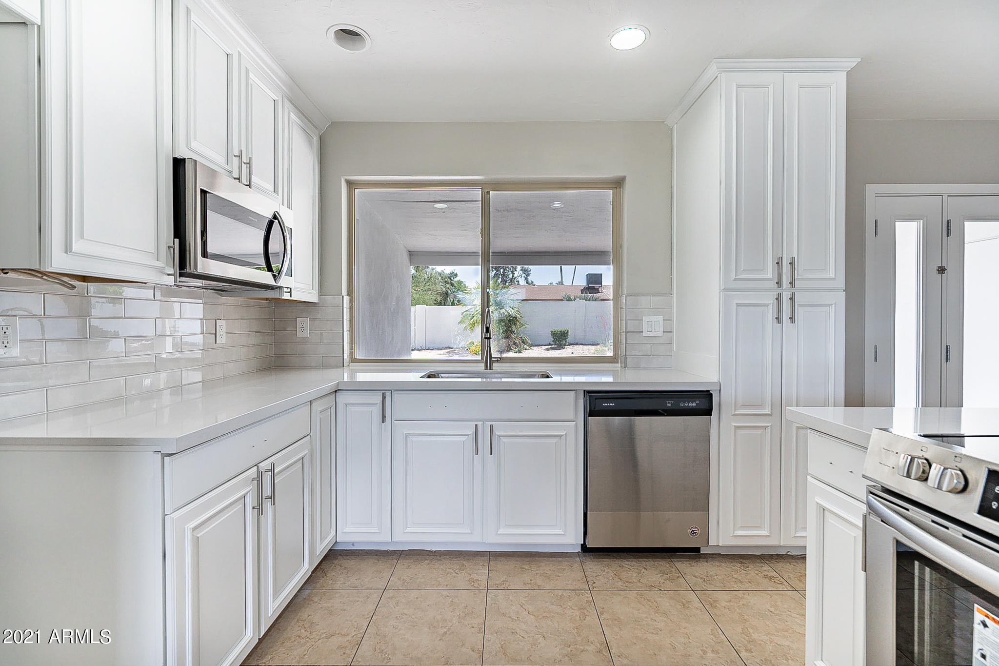 2541 East Cochise Road Phoenix, AZ 85028 - Photo 18 of 49 Cochise-18
