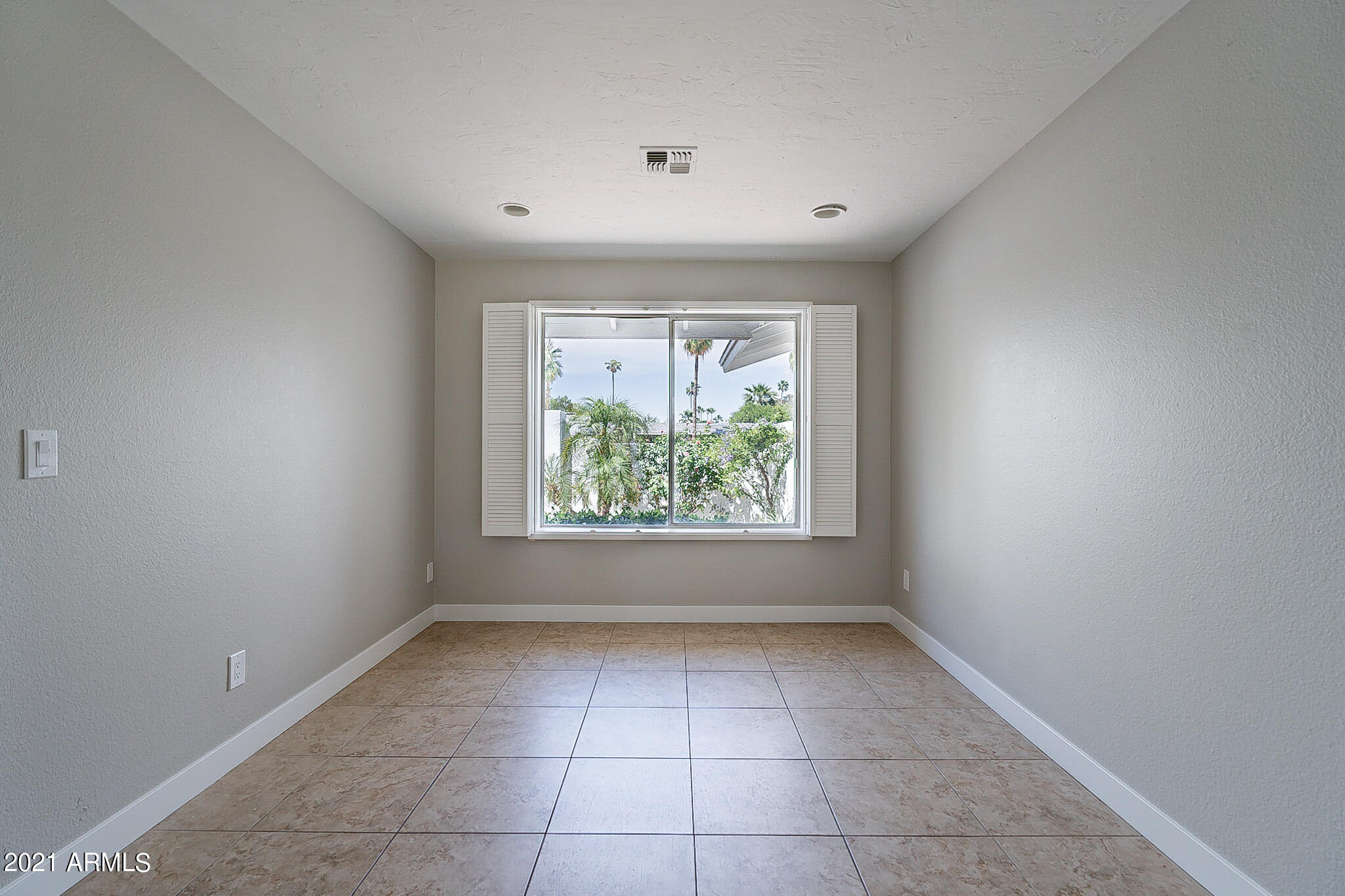 2541 East Cochise Road Phoenix, AZ 85028 - Photo 19 of 49 Cochise-19