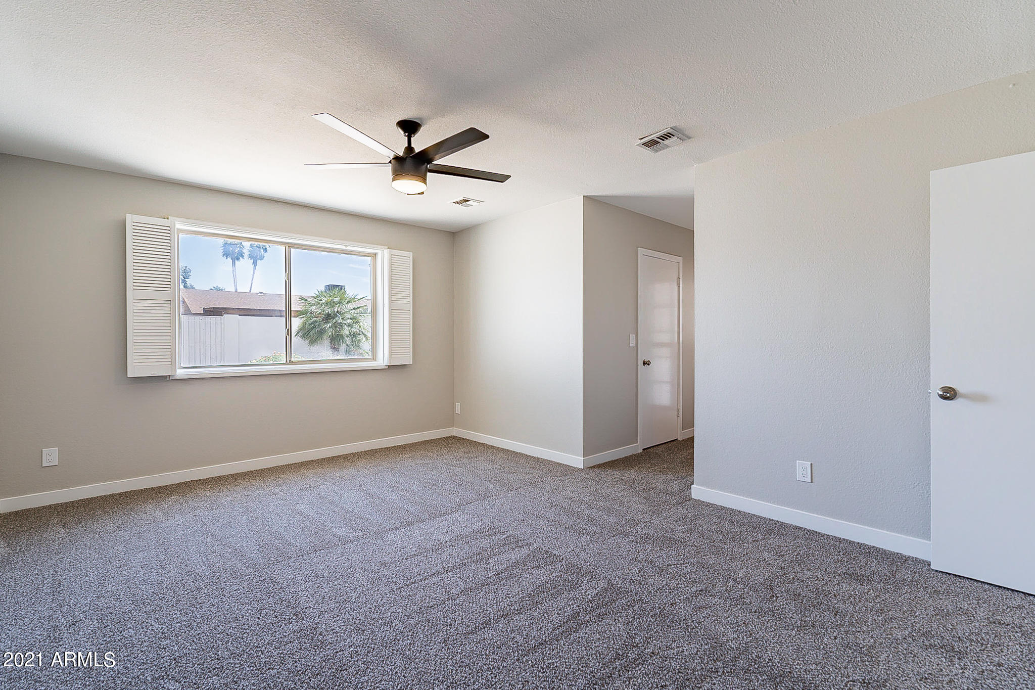 2541 East Cochise Road Phoenix, AZ 85028 - Photo 23 of 49 Cochise-23