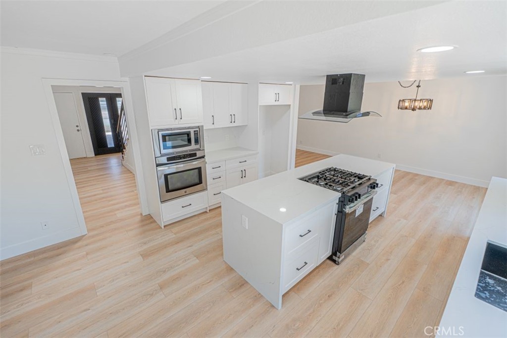 17518 Eric Avenue Cerritos, CA 90703 - Photo 11 of 51 Kitchen