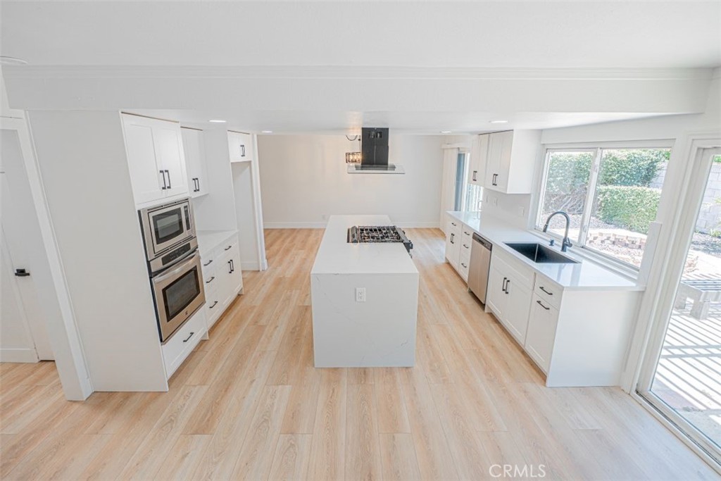 17518 Eric Avenue Cerritos, CA 90703 - Photo 15 of 51 Kitchen