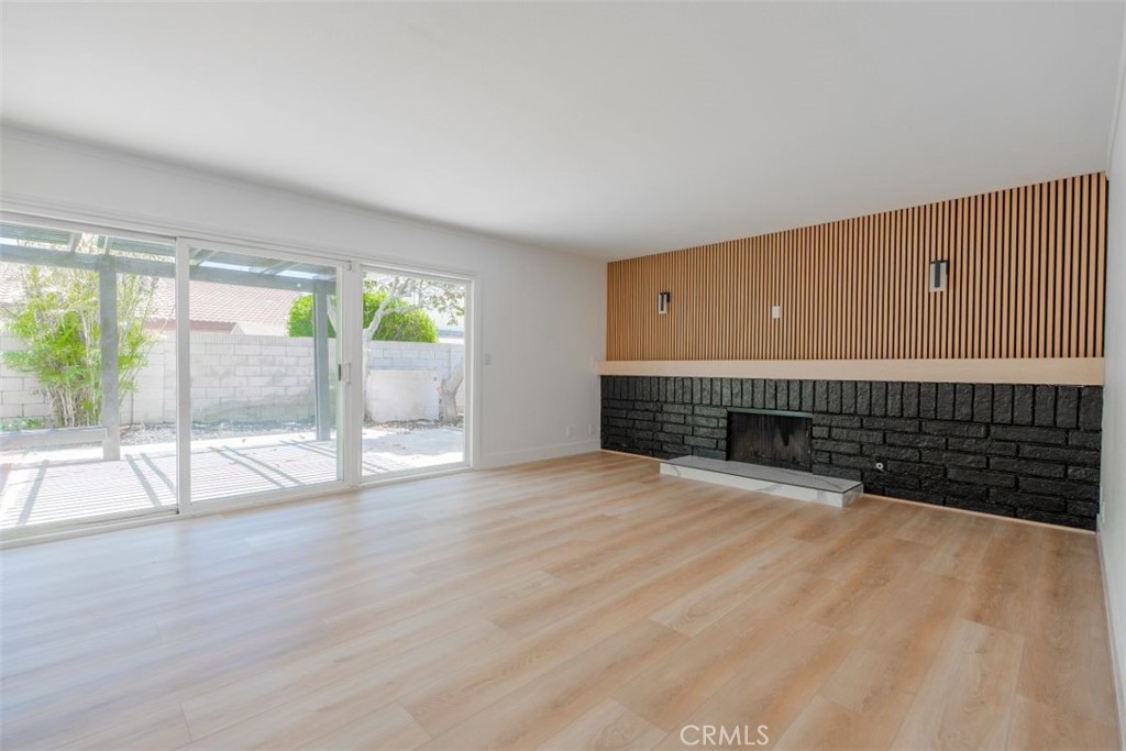 17518 Eric Avenue Cerritos, CA 90703 - Photo 19 of 51 Family room