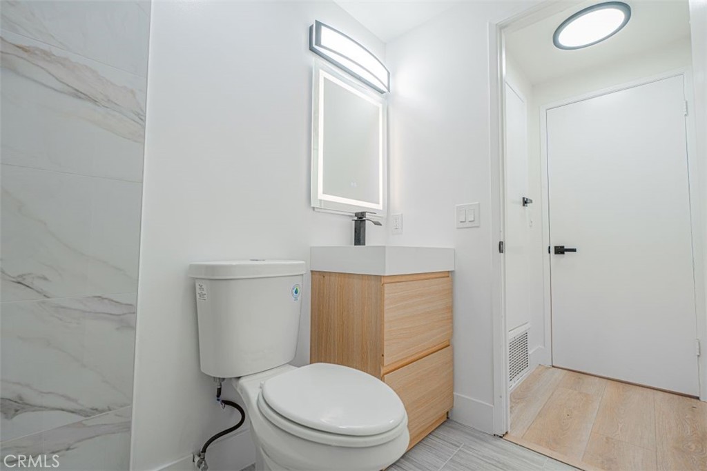 17518 Eric Avenue Cerritos, CA 90703 - Photo 31 of 51 Downstairs bathroom