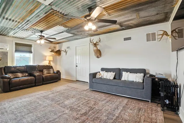 $895,000 | 7741 Gossett Road, Lake Charles, LA 70605