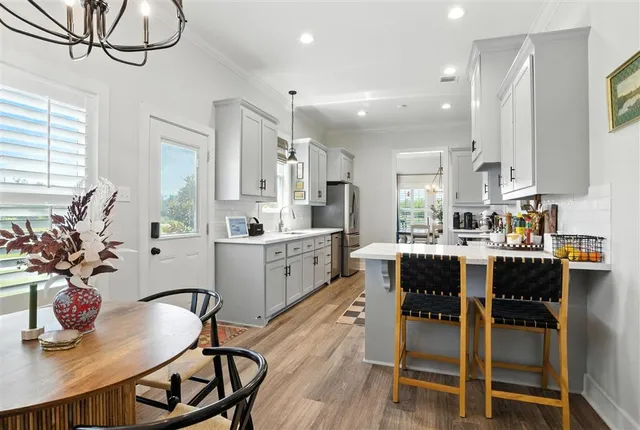 $895,000 | 7741 Gossett Road, Lake Charles, LA 70605