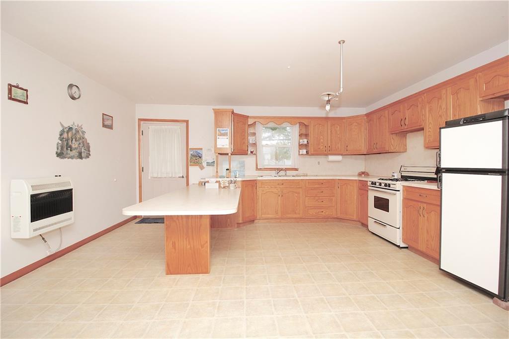 19916 Northwest 1600th Road Garnett, KS 66032 - Photo 42 of 52