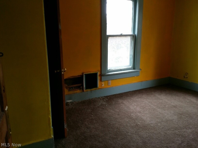 1231 Lawrence Road Northeast Canton, OH 44705 - Photo 14 of 29 Gallery Image 14