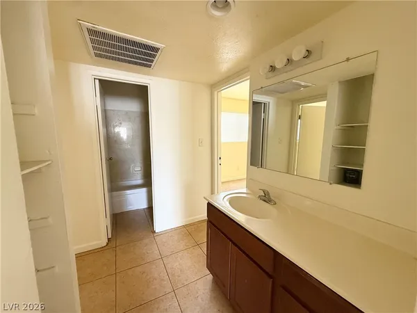 $990 | 1309 North 23rd Street, Unit 3, Las Vegas, NV 89101