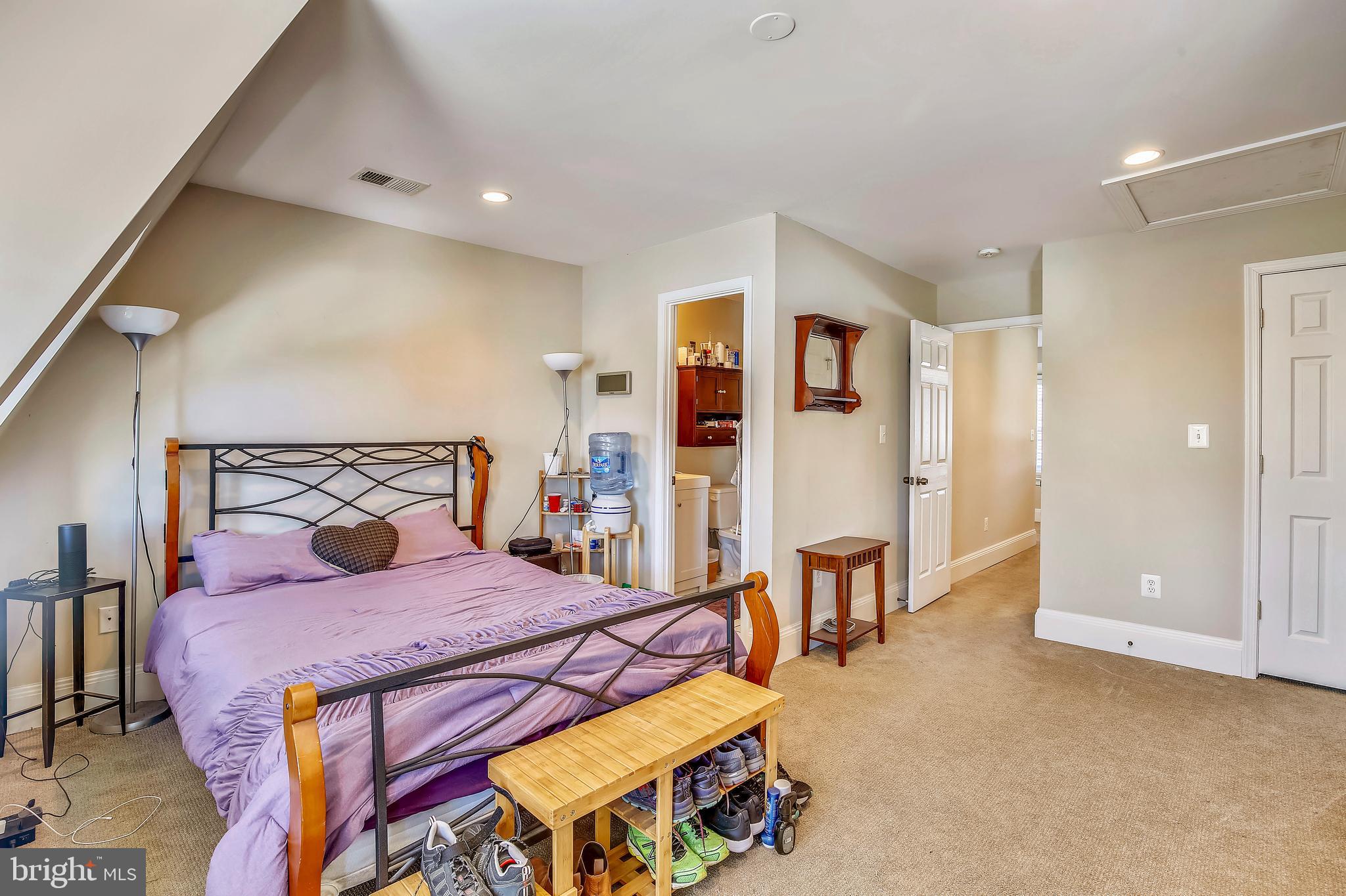 736 11th Street Northeast Washington, DC 20002 - Photo 17 of 43 Unit 1 Top Floor BR