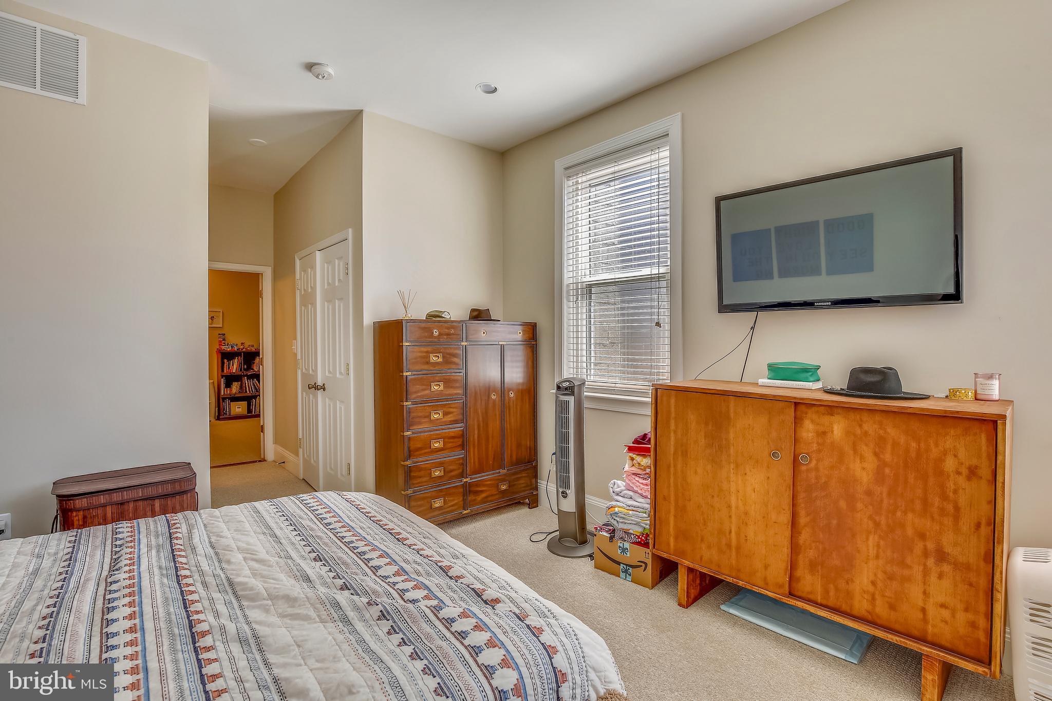 736 11th Street Northeast Washington, DC 20002 - Photo 32 of 43 Unit 2 Upper Level BR