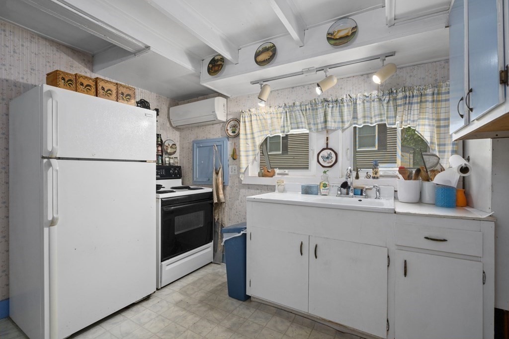 48 Lake Attitash Road Amesbury, MA 01913 - Photo 19 of 38 Gallery Image 19