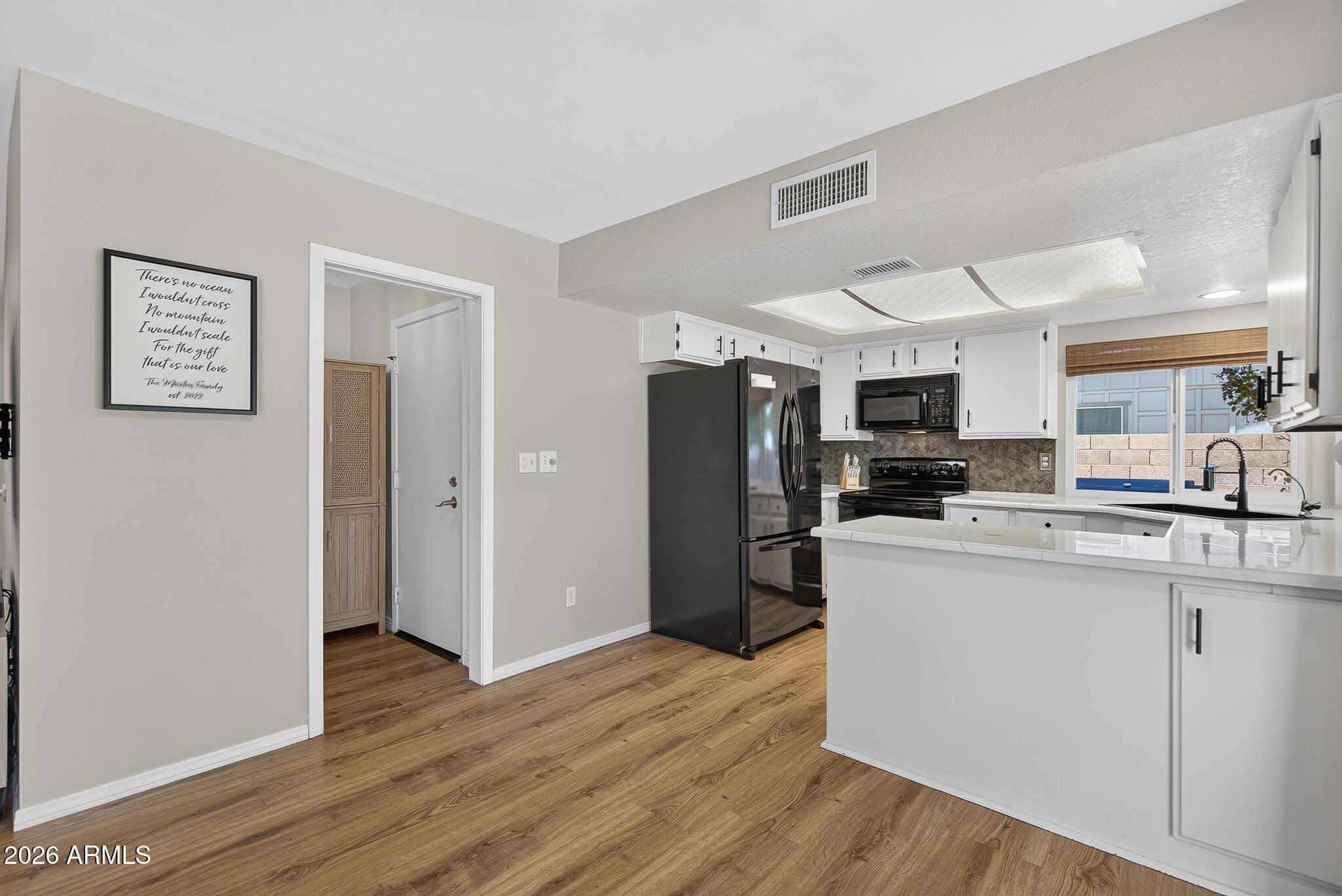 6626 West Phelps Road Glendale, AZ 85306 - Photo 8 of 34