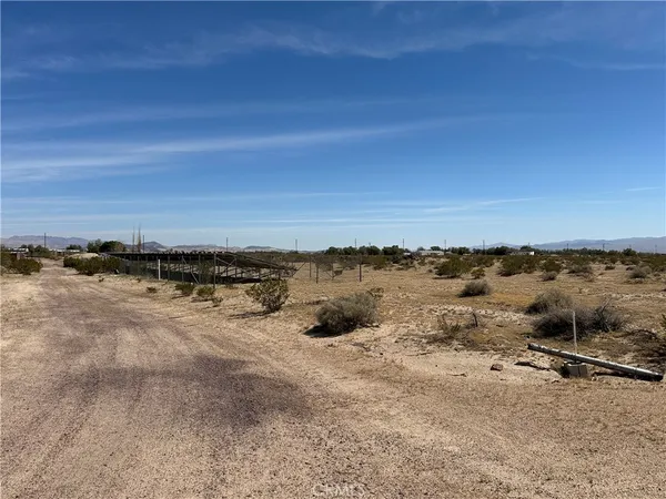 $308,000 | 46363 Valley Center Road, Unit A B, Newberry Springs, CA 92365
