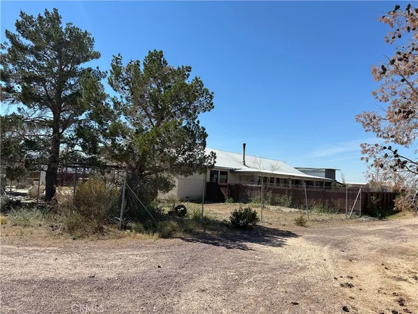 $308,000 | 46363 Valley Center Road, Unit A B, Newberry Springs, CA 92365