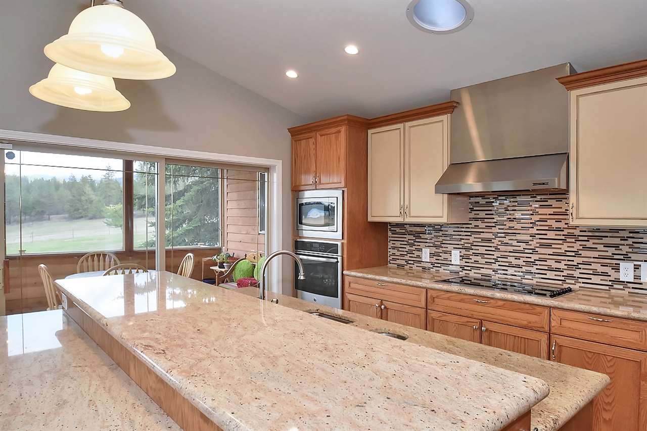 12311 East Randall Road Mead, WA 99021 - Photo 12 of 20